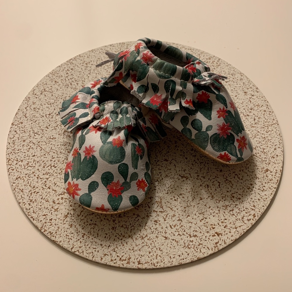 BRAND NEW Freshly Picked Cacti Moccasins.